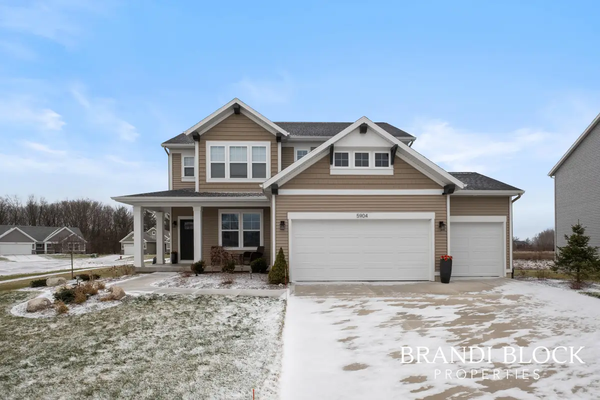 5904 Crossmoor Street Se, Caledonia, MI 49316 - Image #1
