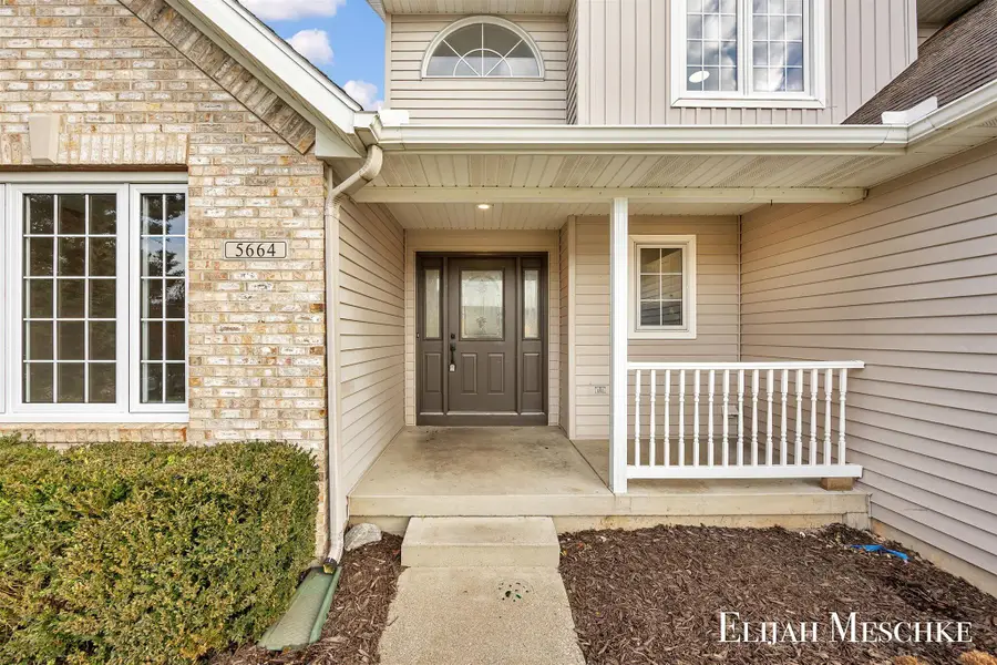 5664 Nancy Drive Sw, Wyoming, MI 49418 - Image #3