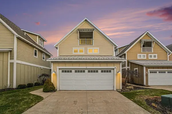 920 W Savidge Street #6, Spring Lake, MI 49456