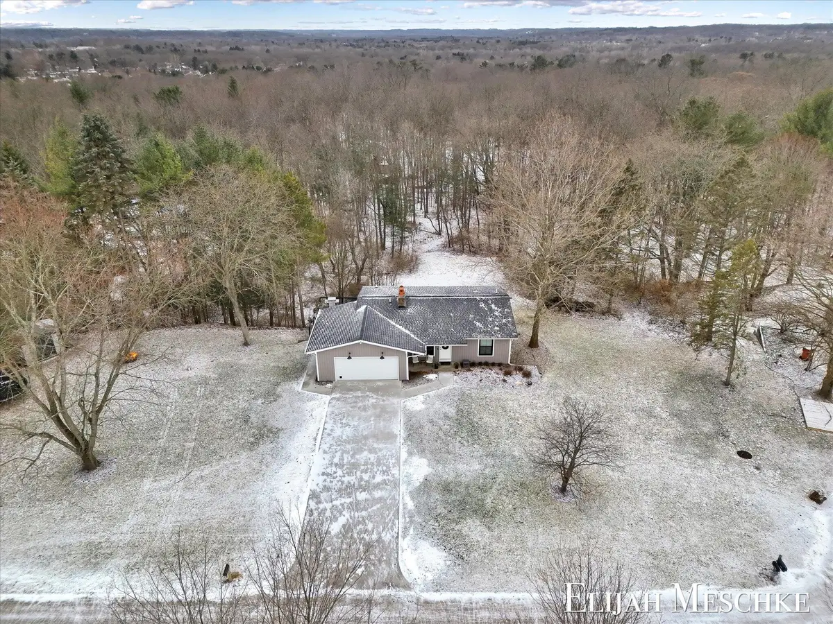 6771 Juneview Court Ne, Rockford, MI 49341 - Image #1