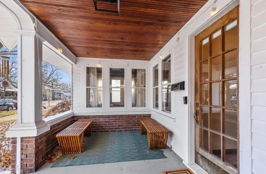 905 Calvin Avenue Se, Grand Rapids, MI 49506 - Image #3