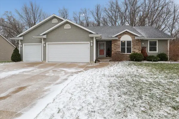 2402 Crest Haven Boulevard, Berrien Springs, MI 49103