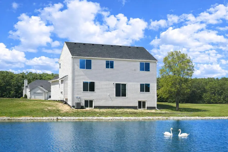 7177 Belle Pointe Drive, Belleville, MI 48111 - Image #2