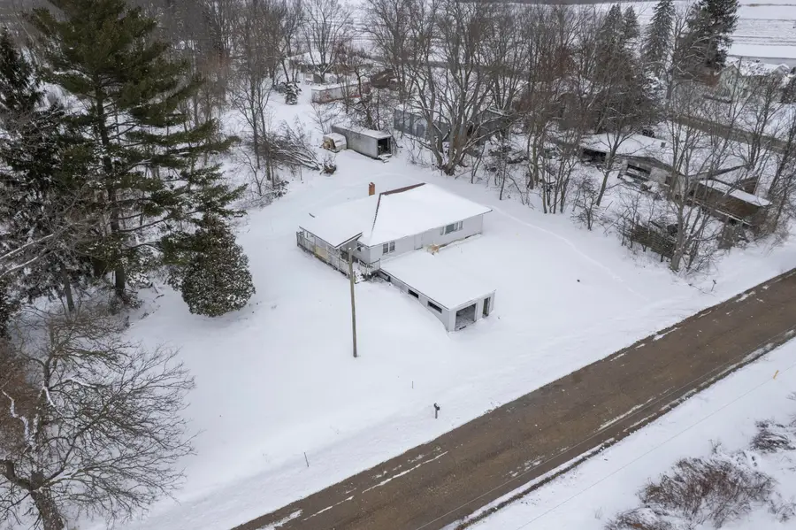 1582 Bakertown Road, Buchanan, MI 49107 - Image #2