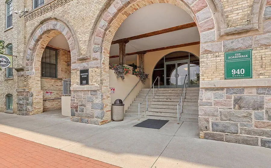 940 Monroe Avenue Nw #415, Grand Rapids, MI 49503 - Image #2