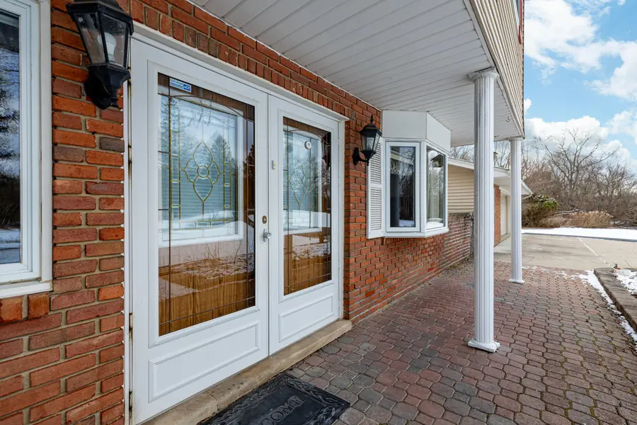 11081 Kelly Road, Pinckney, MI 48169 - Image #3