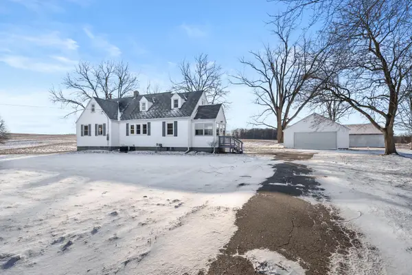 9481 W Pine Lake Road, Delton, MI 49046