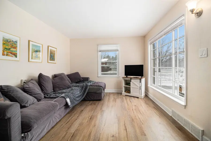 35425 5 Mile Road, Livonia, MI 48154 - #3