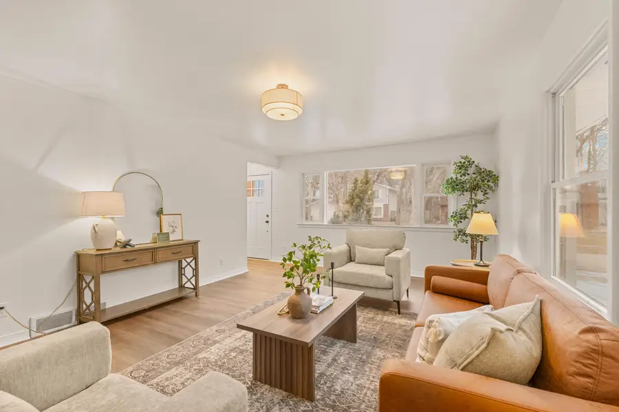 1618 Adams Street Se, Grand Rapids, MI 49506 - Image #2