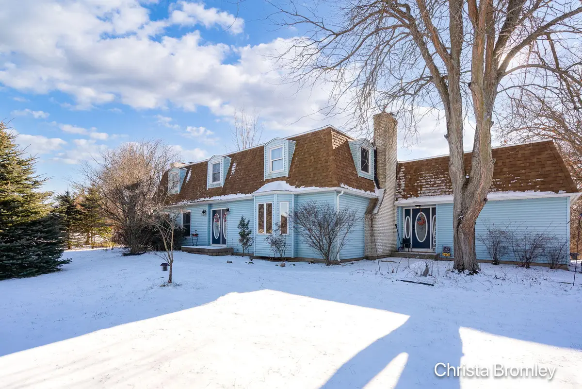 12740 Triple Oak Drive Ne, Lowell, MI 49331 - Image #1