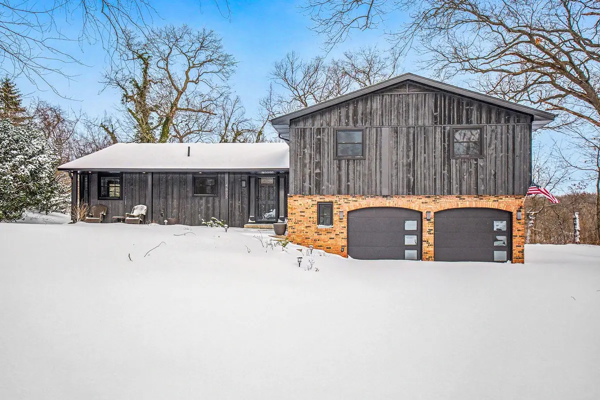 4525 N Cedar Trail, Stevensville, MI 49127 - Image #1