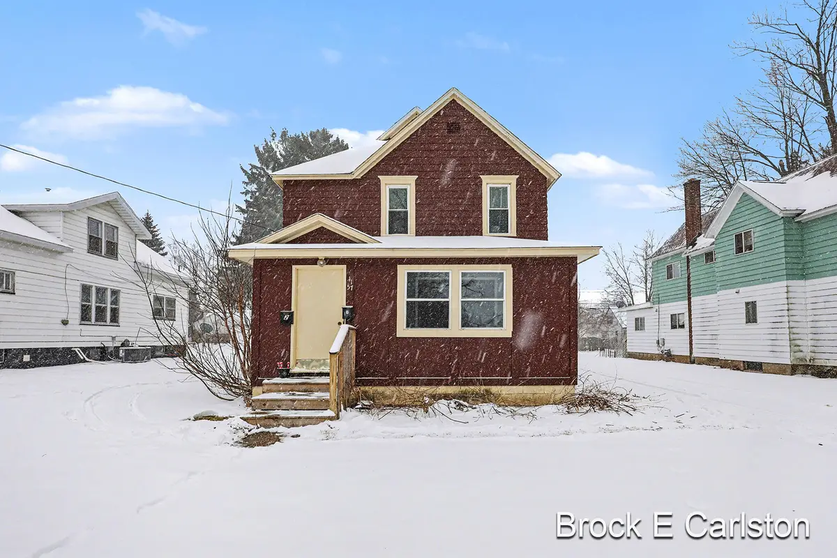 1157 W Dale Avenue, Muskegon, MI 49441 - #1