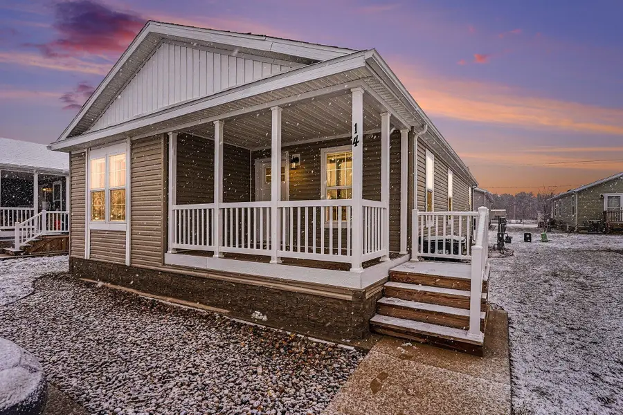 1283 E Ellis Road #14, Norton Shores, MI 49441 - Image #2