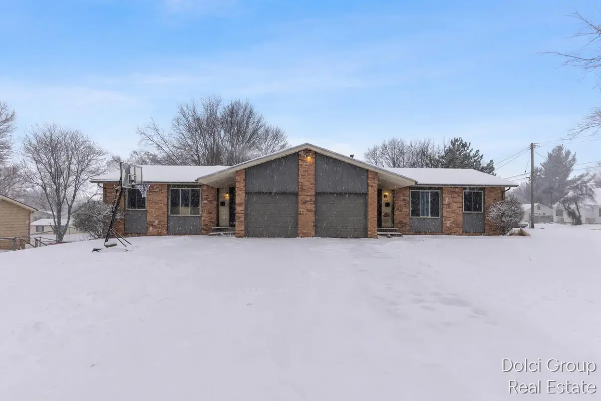 2212 Burton Street Sw, Wyoming, MI 49519 - #1