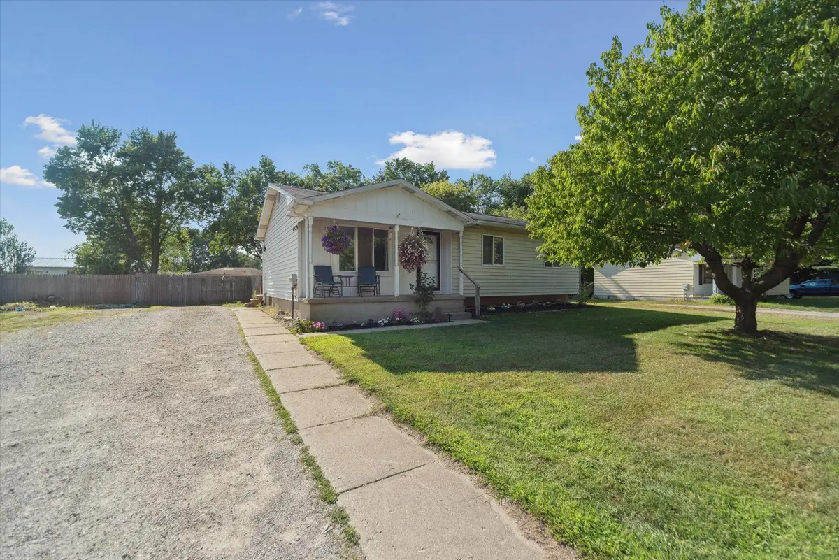 331 Scarlett Oak Lane, Perry, MI 48872 - #1