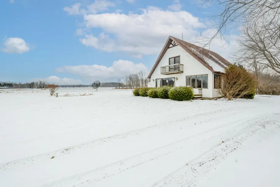 17383 S Basswood Road, Three Oaks, MI 49128 - Image #2