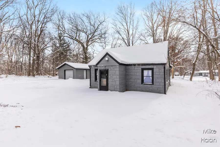 1724 Harding Street Nw, Grand Rapids, MI 49544 - Image #3