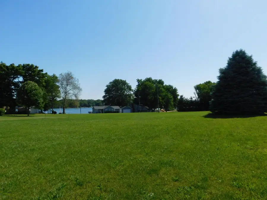 48901 South Street, Lawrence, MI 49064 - #2