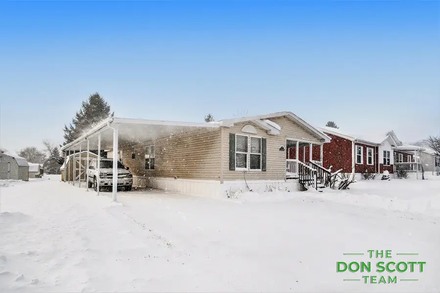 13749 Bluebell Lane, Cedar Springs, MI 49319 - Image #2