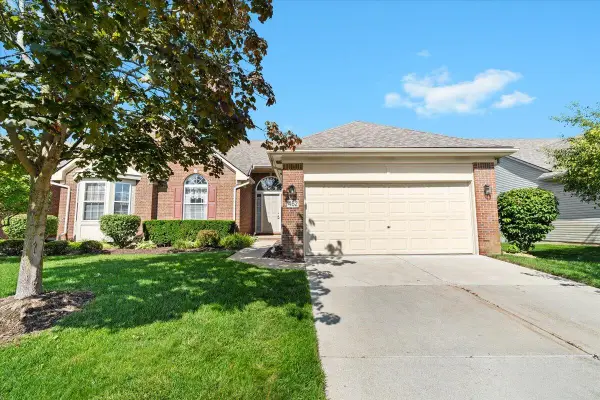 462 Woodhaven Drive, Commerce Twp, MI 48390
