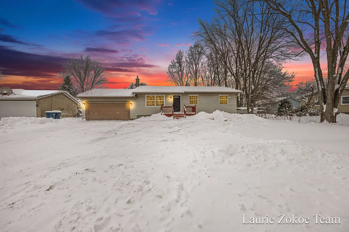 111 Ann Street, Coopersville, MI 49404 - Image #1