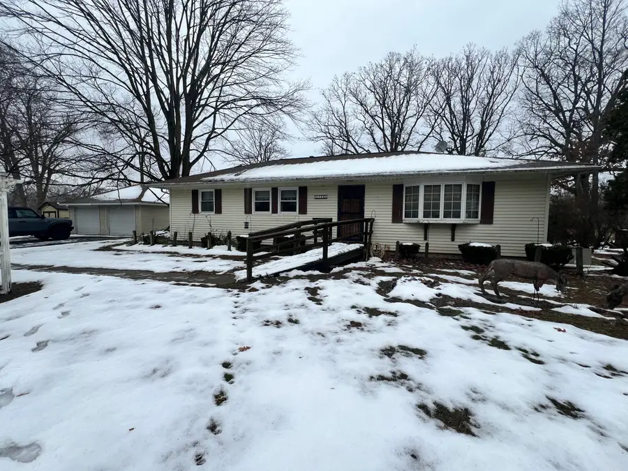 2775 E Y Avenue, Vicksburg, MI 49097 - Image #2