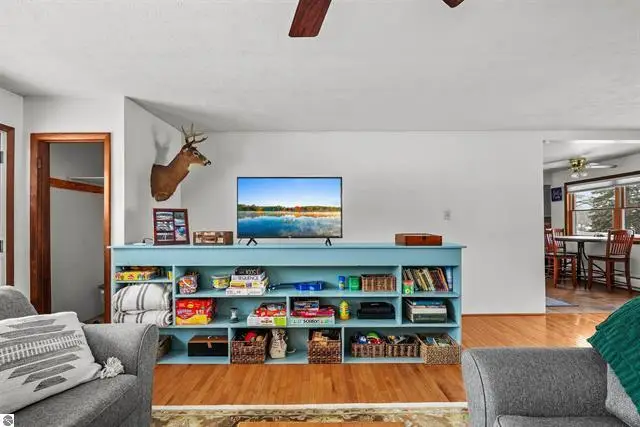 9561 Peterson Drive, Cadillac, MI 49601 - Image #3