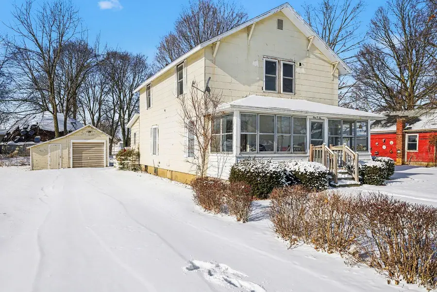 106 S Lincoln Street, White Pigeon, MI 49099 - Image #2