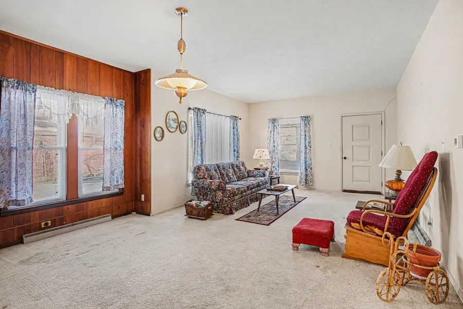 106 S Lincoln Street, White Pigeon, MI 49099 - Image #3