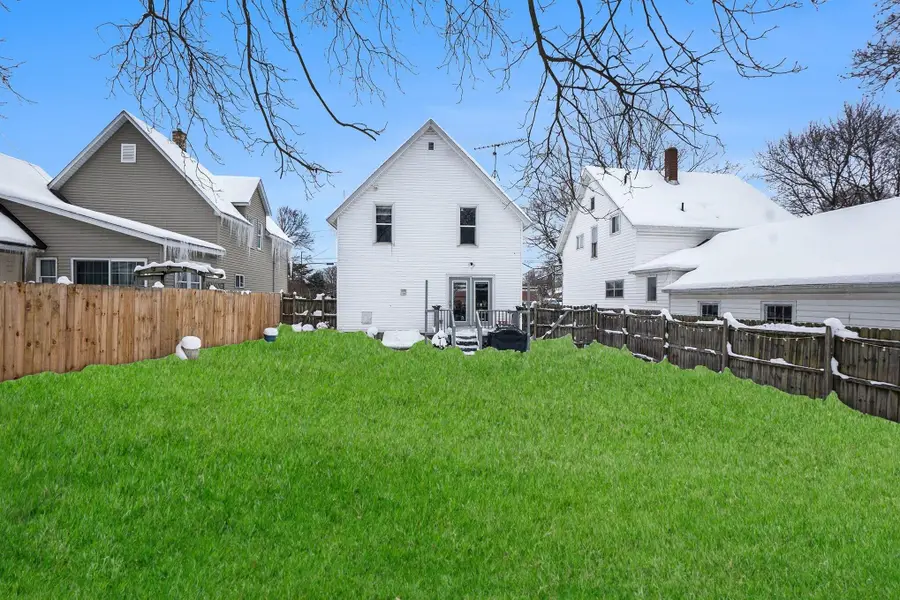 208 W Sheridan, Fremont, MI 49412 - Image #3