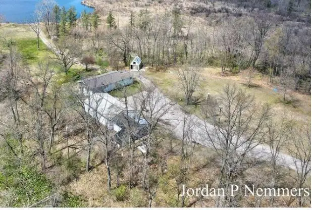 12375 Overlook Drive Ne, Greenville, MI 48838 - #1