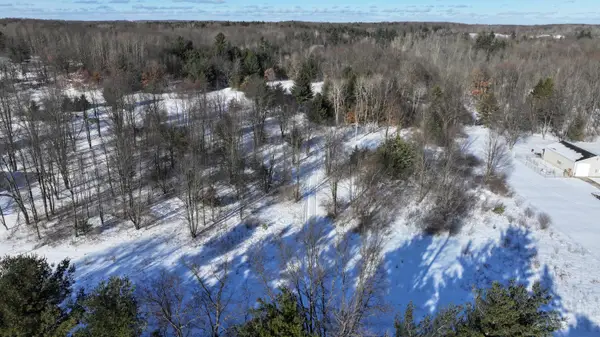 3435 18 Mile Road Ne, Cedar Springs, MI 49319