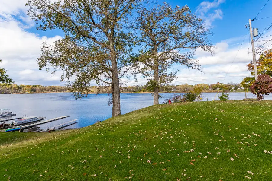 2090 Lake View Drive, Brooklyn, MI 49230 - #2