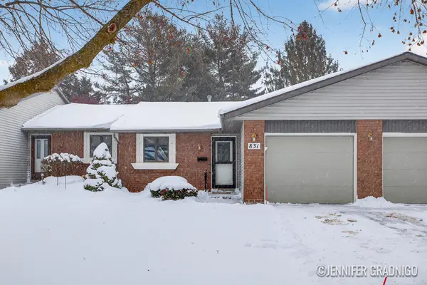 831 Creekridge Drive, Holland, MI 49423