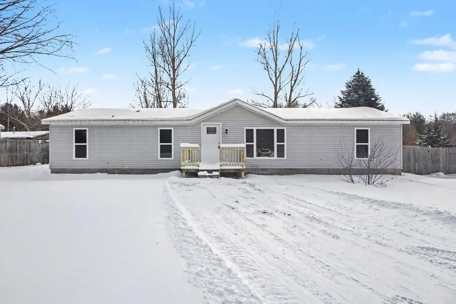 5900 E 36th Street, White Cloud, MI 49349 - #2