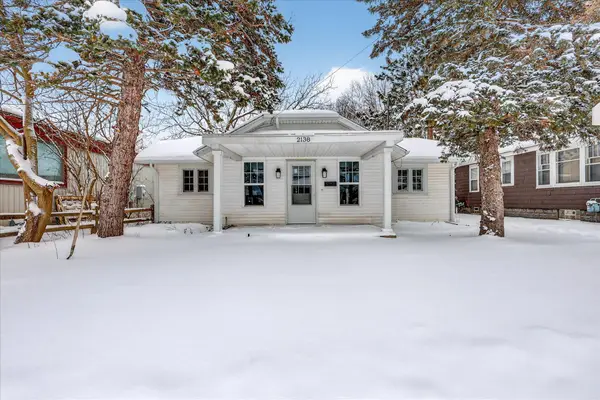 2138 Edgewood Avenue Ne, Grand Rapids, MI 49505