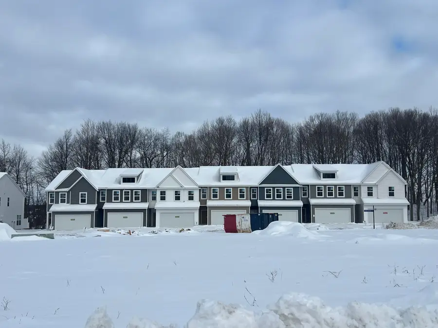 3333 Kings River Street Sw #43, Wyoming, MI 49418 - #2