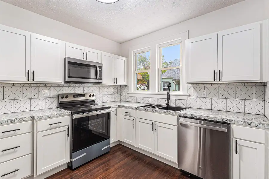 49 N La Vista Boulevard, Battle Creek, MI 49015 - Image #3