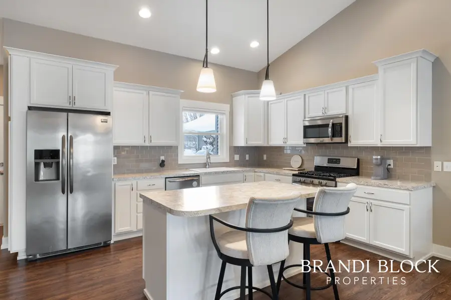 8019 Amber Crest Drive Sw, Byron Center, MI 49315 - #3