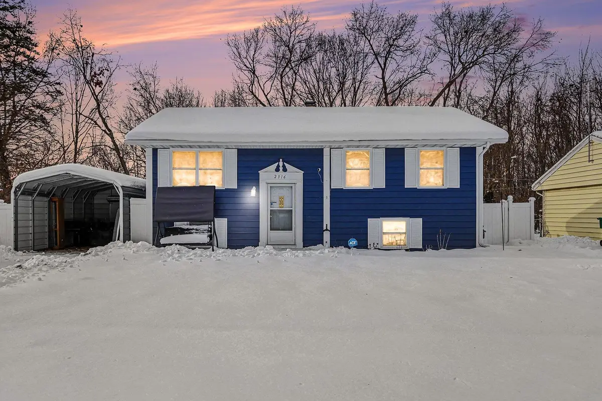 2316 Fair Oaks Street E, Niles, MI 49120 - #1