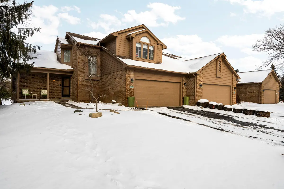 1261 Laurel View Drive, Ann Arbor, MI 48105 - Image #1