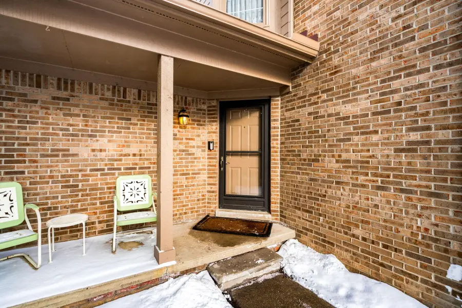 1261 Laurel View Drive, Ann Arbor, MI 48105 - Image #3