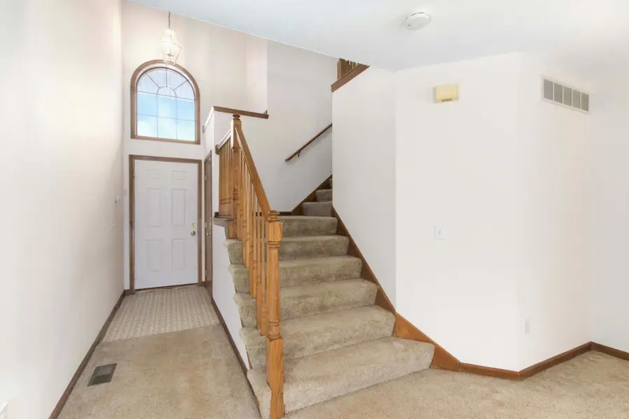 2314 S Highland View Circle Se, Grand Rapids, MI 49506 - Image #2