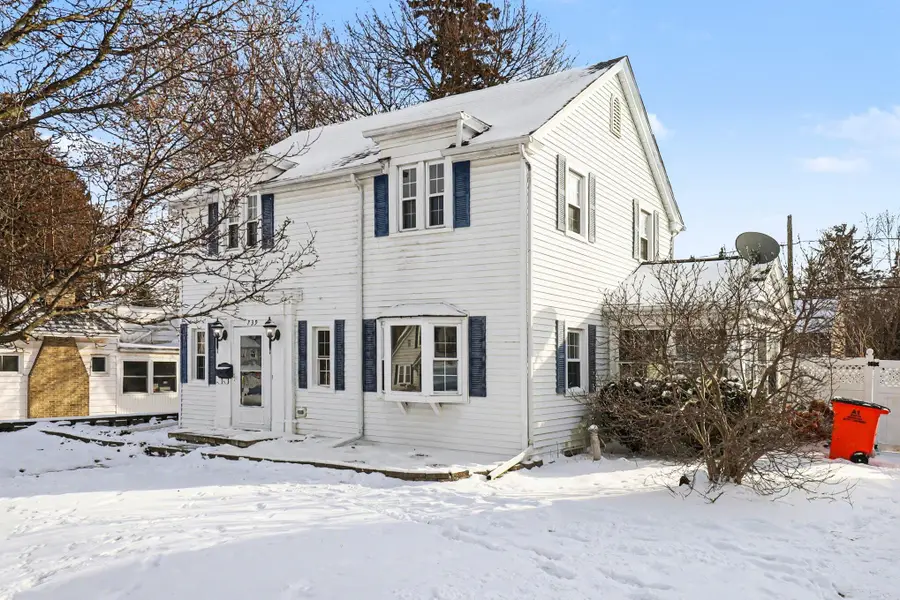 739 Beverly Park Place, Jackson, MI 49203 - Image #2