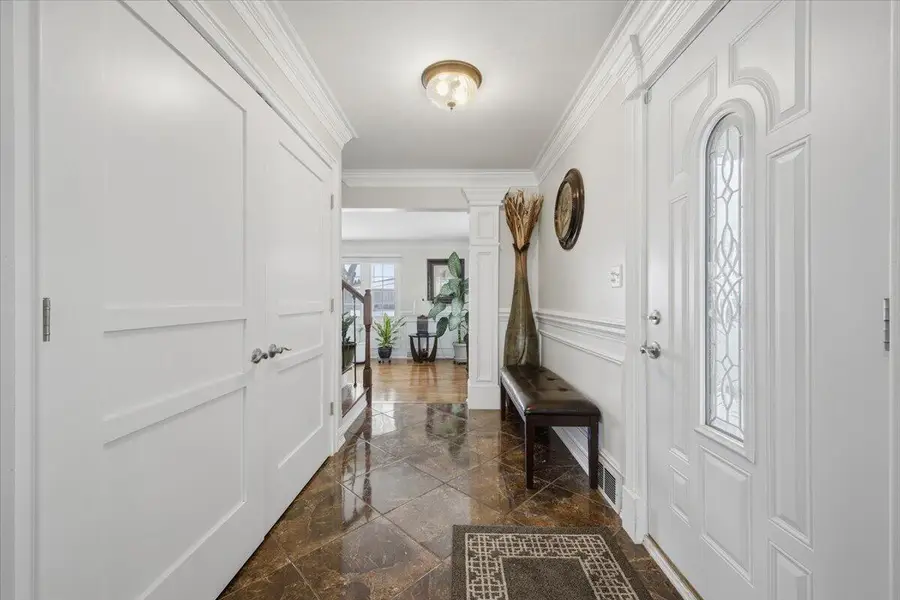 32523 Cambridge Drive, Warren, MI 48093 - Image #3