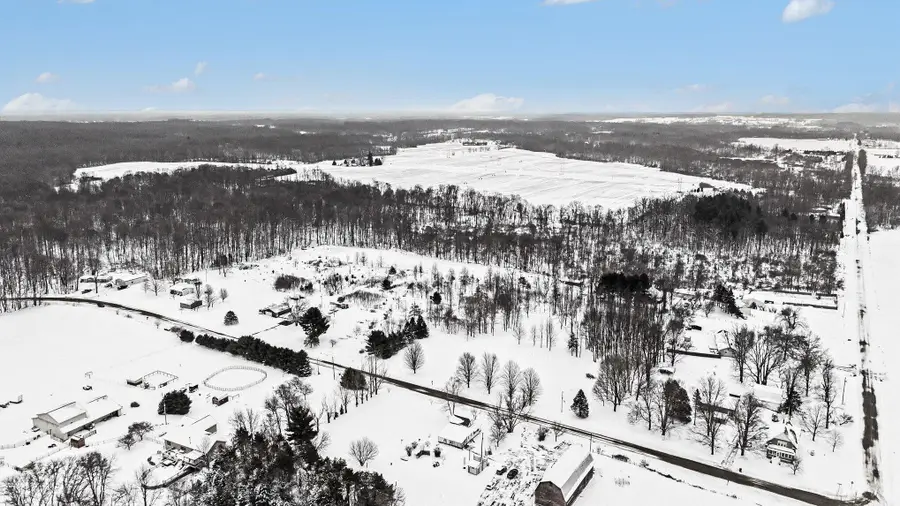 51133 Creglow Road, Marcellus, MI 49067 - Image #3