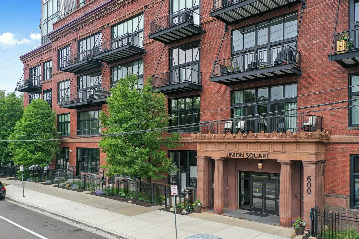 600 Broadway Avenue Nw #204, Grand Rapids, MI 49504 - Image #1