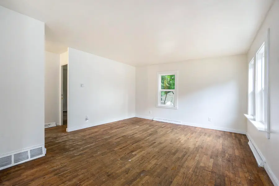 1042 E Mosel Avenue, Kalamazoo, MI 49004 - Image #3