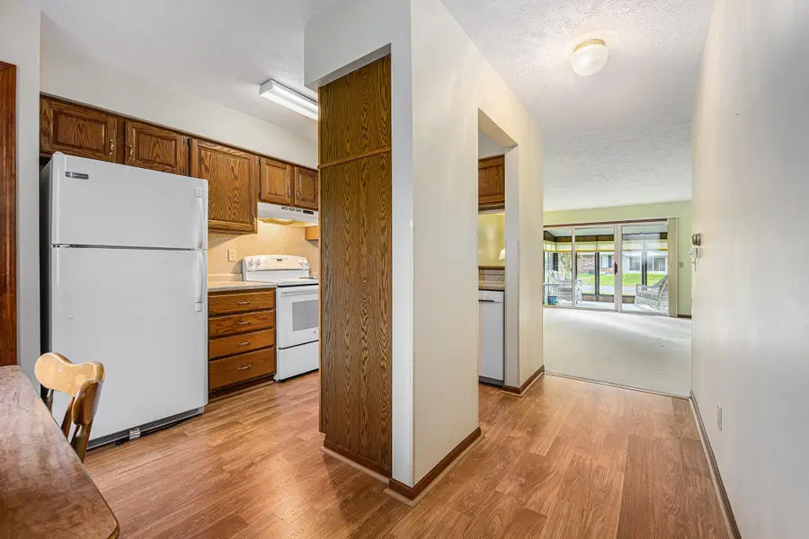 4886 Weston Avenue, Kalamazoo, MI 49006 - Image #2