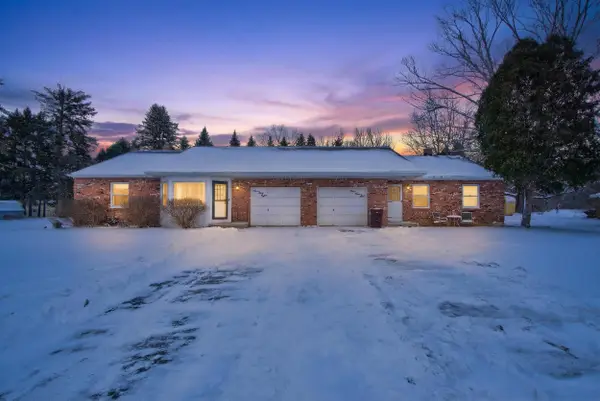 946-948 Hogsback Road, Mason, MI 48854